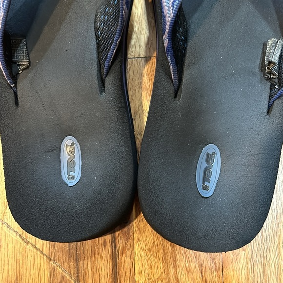 Teva flip flops - Picture 5 of 16